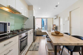 Modern City Convenience with Great Amenities